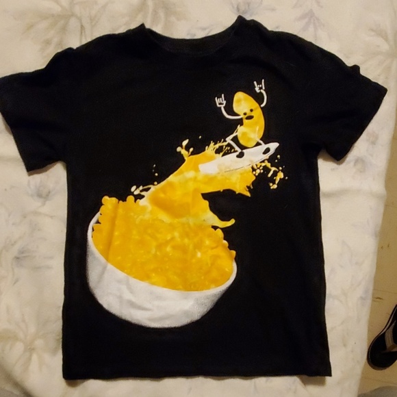 7 shirts - Picture 5 of 7